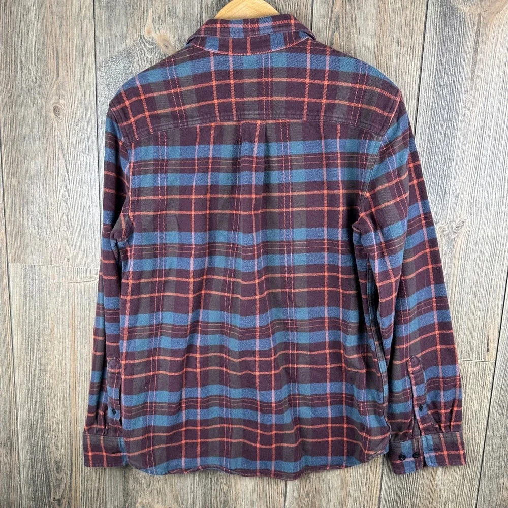 The North Face Mens Plaid Flannel Button Down Shirt Burgundy Blue NF0A7RCI M